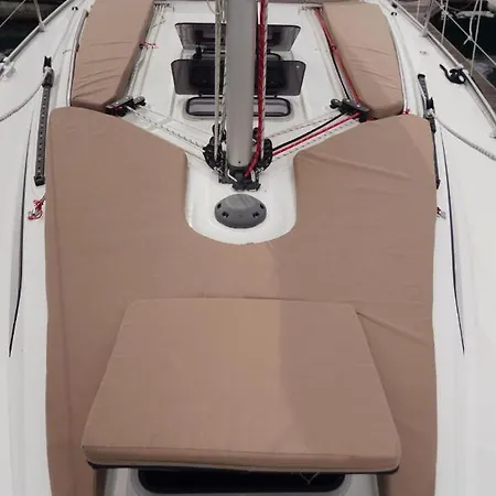 Luxury Sailing Boat Botel