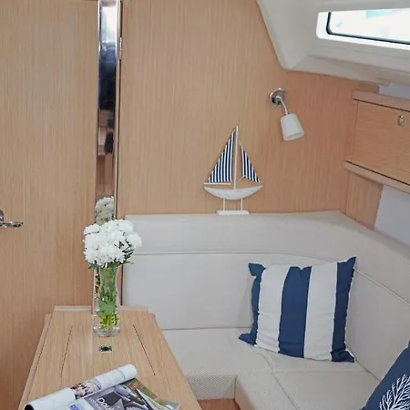 Luxury Sailing Boat * Lisboa